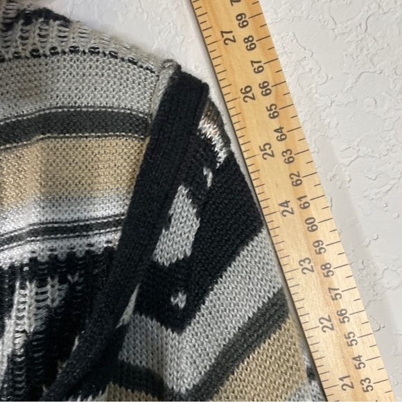 one World Women's Hooded Cardigan Aztec Print Tan Black and White Size Small - Picture 8 of 10